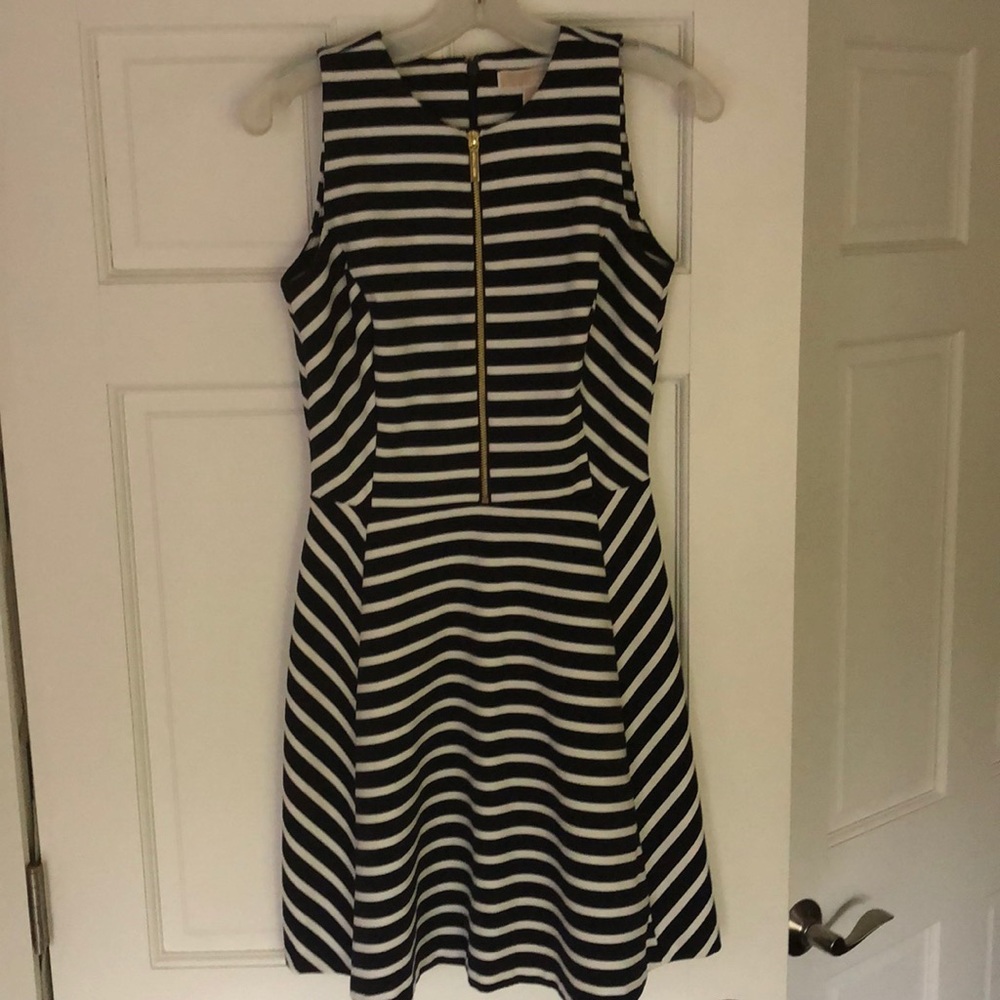 ⭐️$10 MK Like New! Dress Navy and White Stripe!